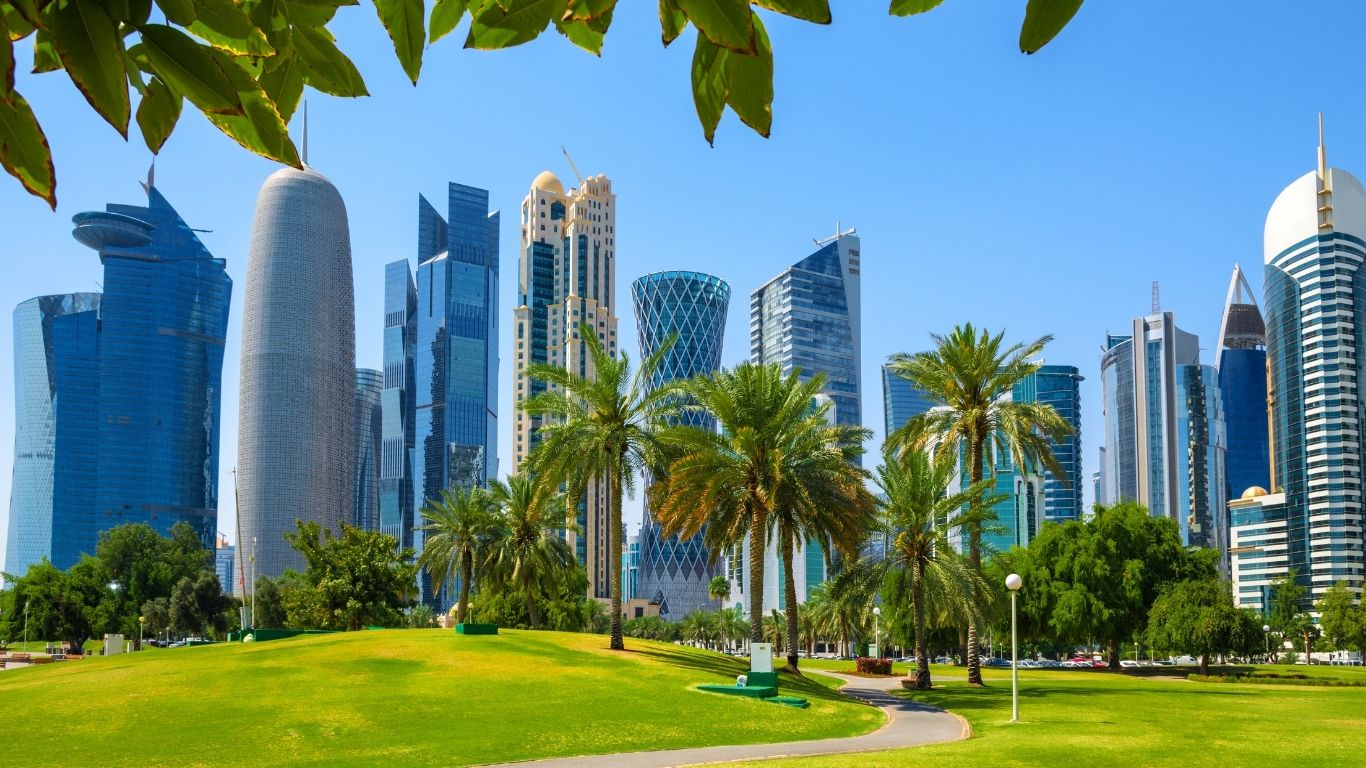قطر جوهرة الخليج المتألقة: أجمل 9 أماكن، 20 معلومة هامة ونصائح
