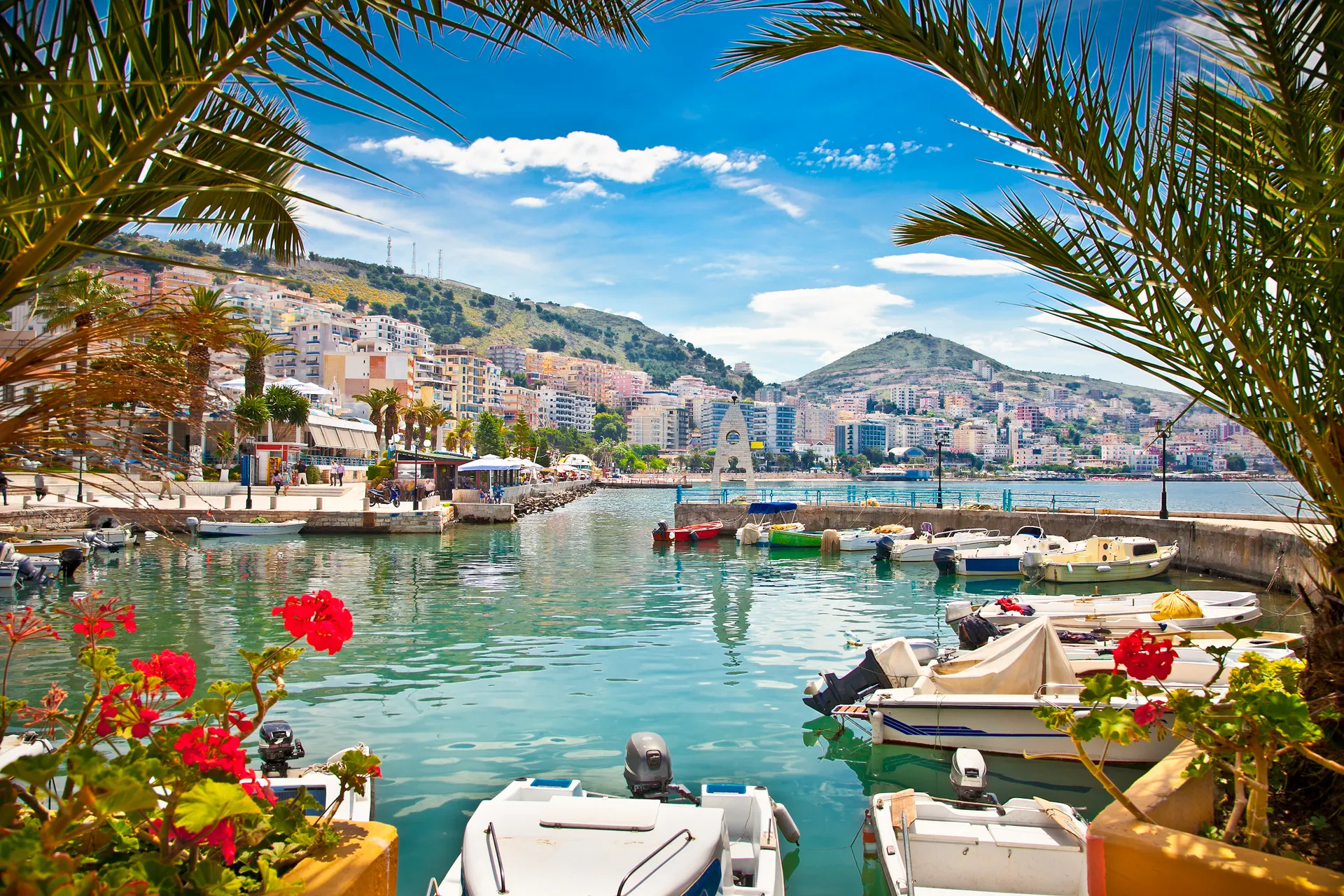 سارنده ألبانيا: دليلك للسفر، أفضل 10 برامج سياحية، الأسعار ومعلومات كاملة